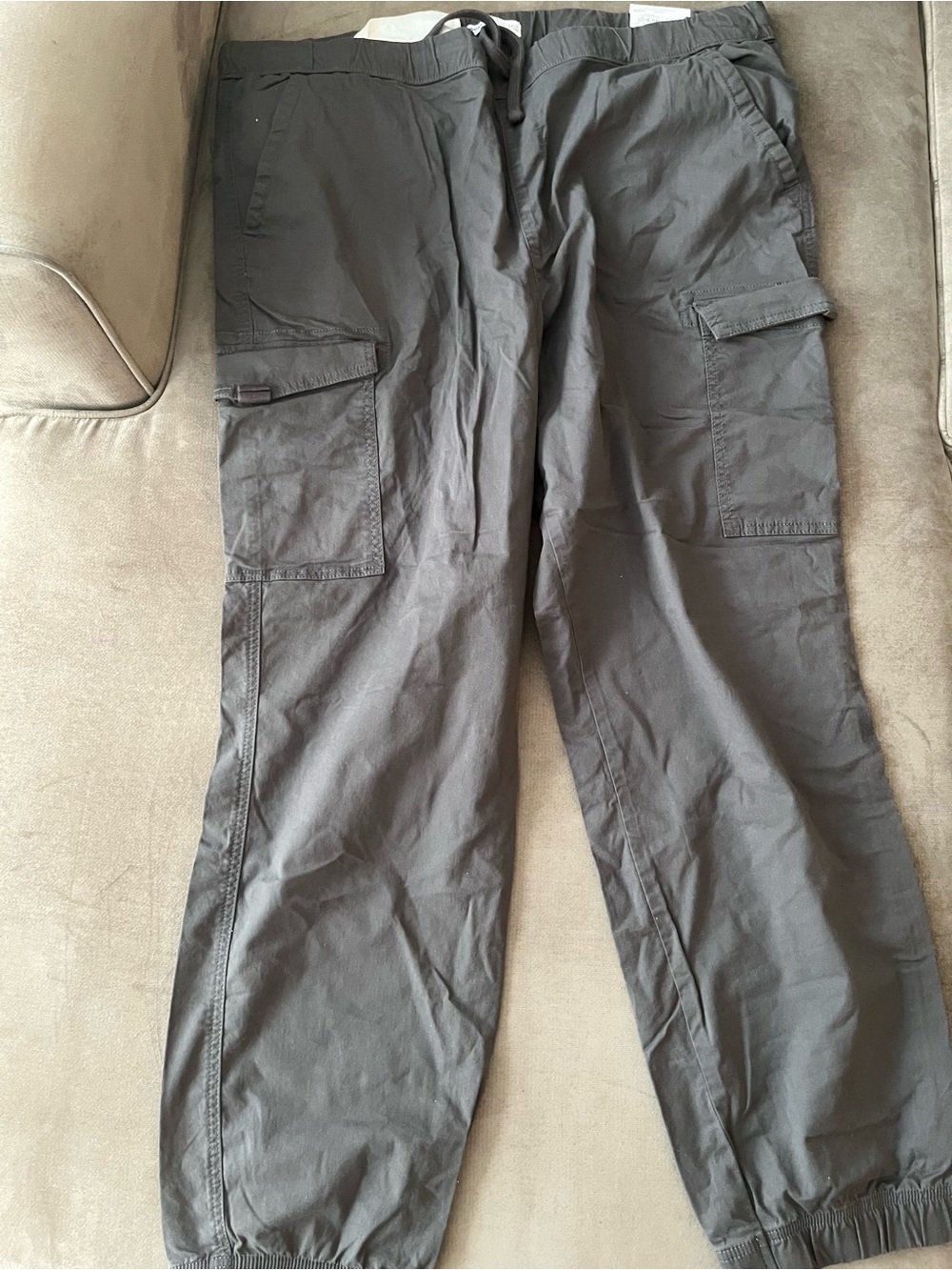 Men's Gray Cargo Jogger Pants - NWT